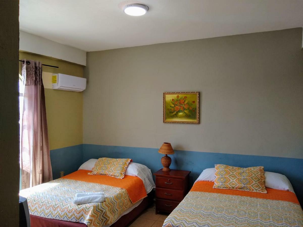 Mirador Hotel Corozal Luaran gambar